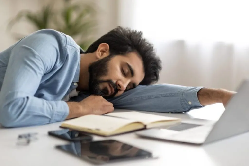 Procrastination : Les Secrets Scientifiques qui Vaincront Instantanément votre Fainéantise !