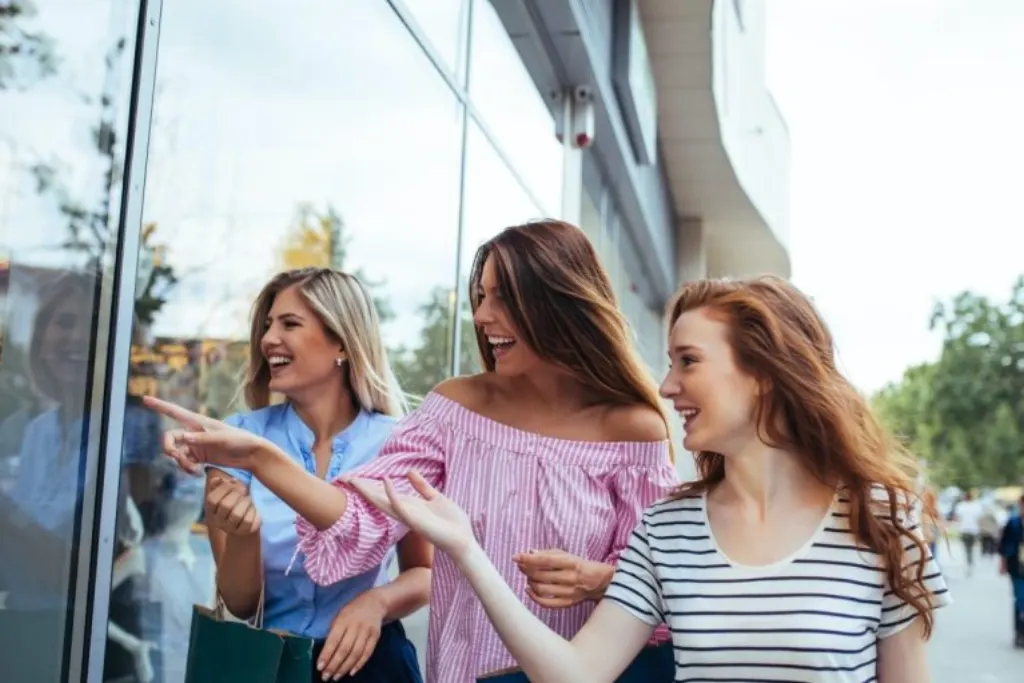 Les 10 Raisons Irrefutables pour lesquelles chaque Artisan DOIT absolument avoir une Boutique Shopify – Vous ne croirez pas la raison numéro 1!